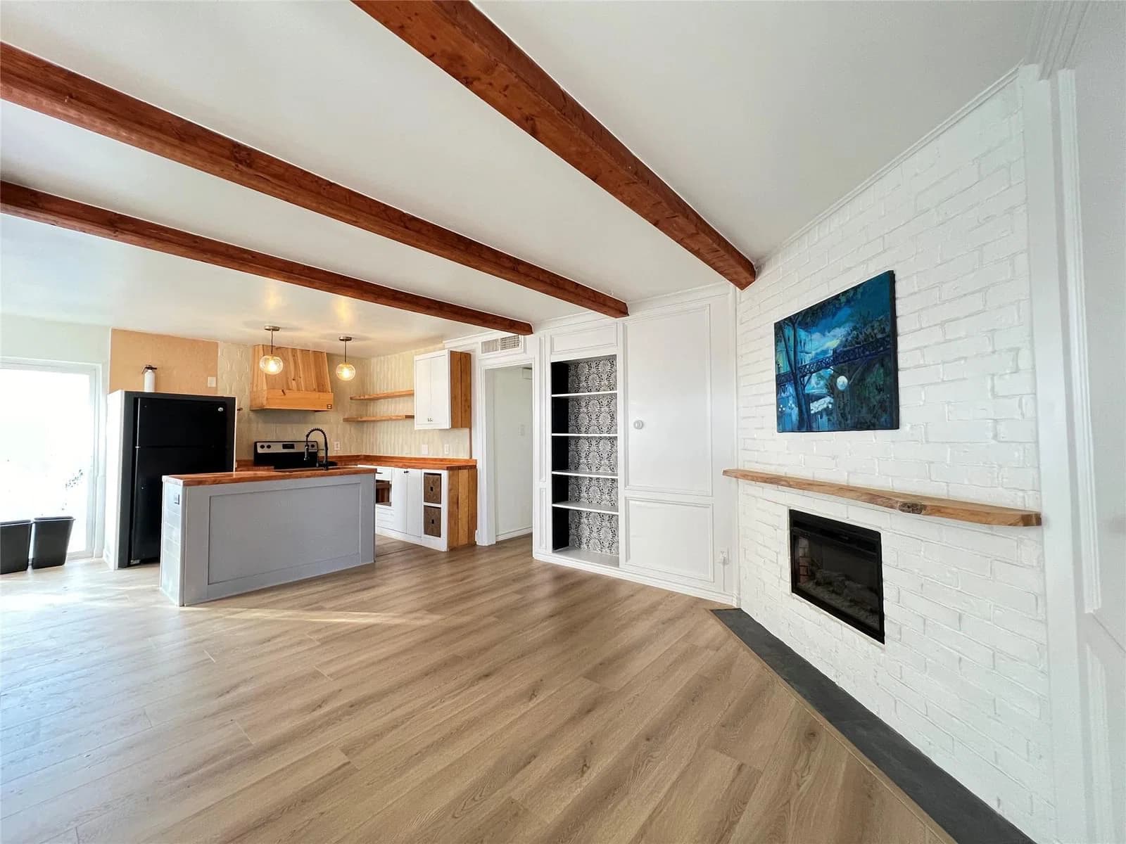 3310 Hycreek Dr - Photo
