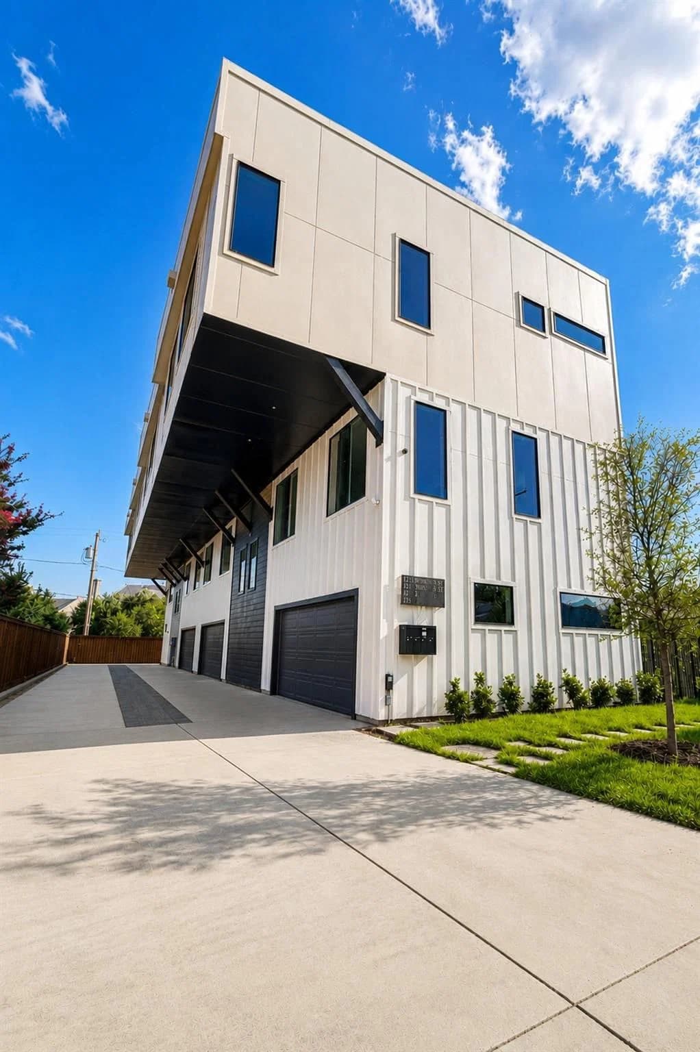 1311 Madrigall Parkway - Photo