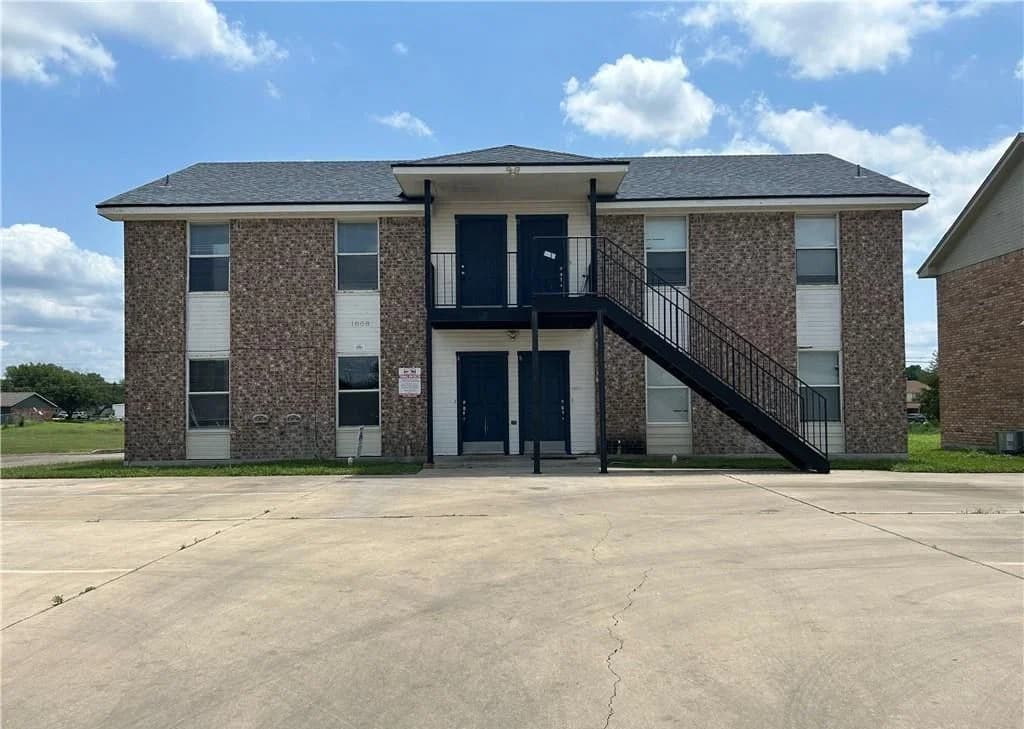 1808 Windward Drive - Photo