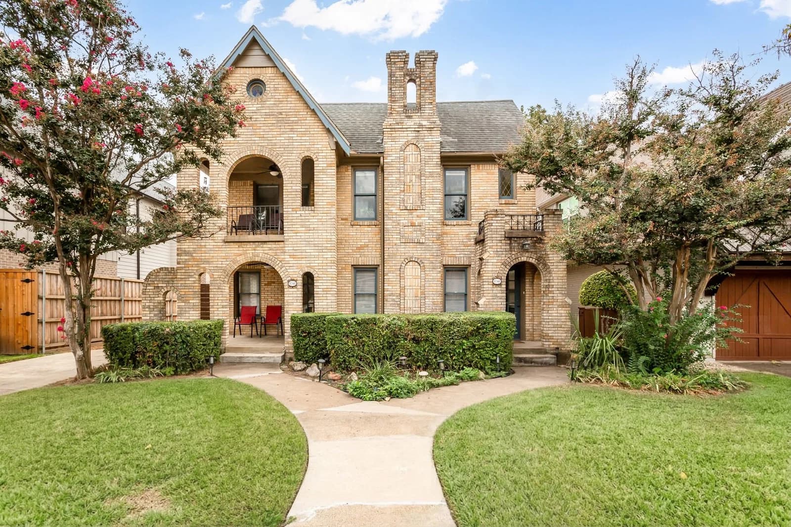 5740 Goodwin Avenue - Photo