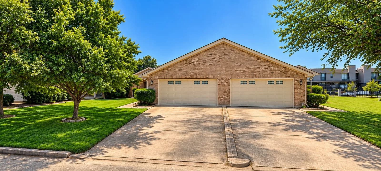738 Carroll Lane - Photo