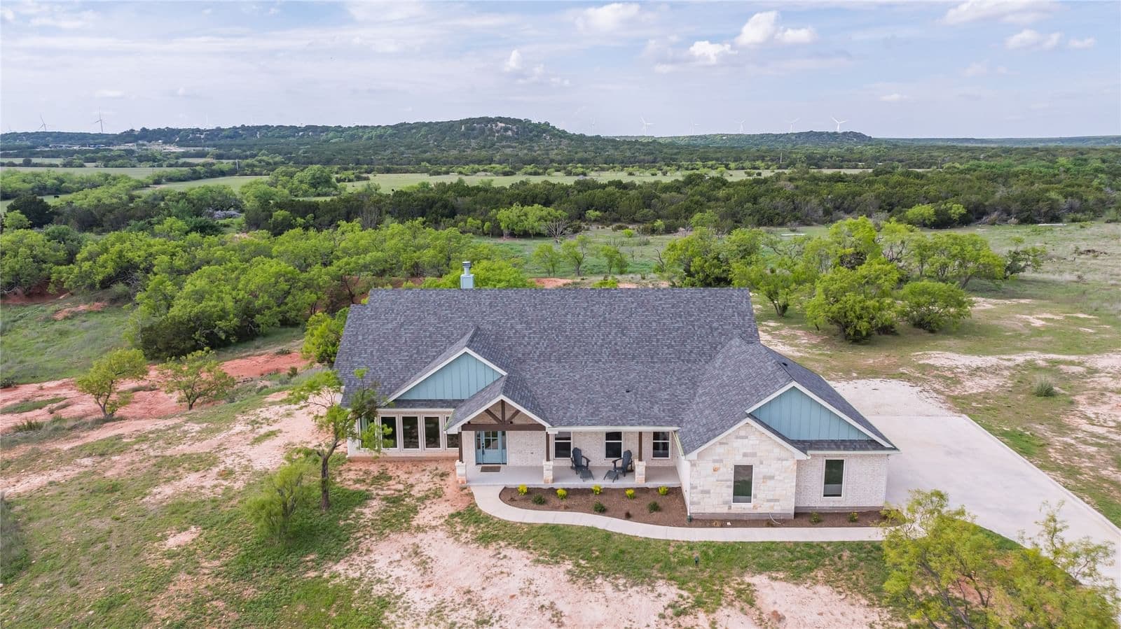 1700 County Road 207 - Photo