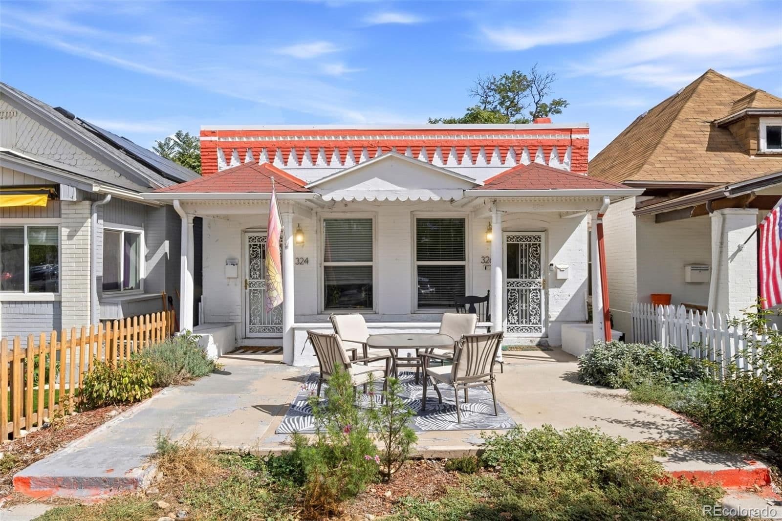 324 Logan Street - Photo