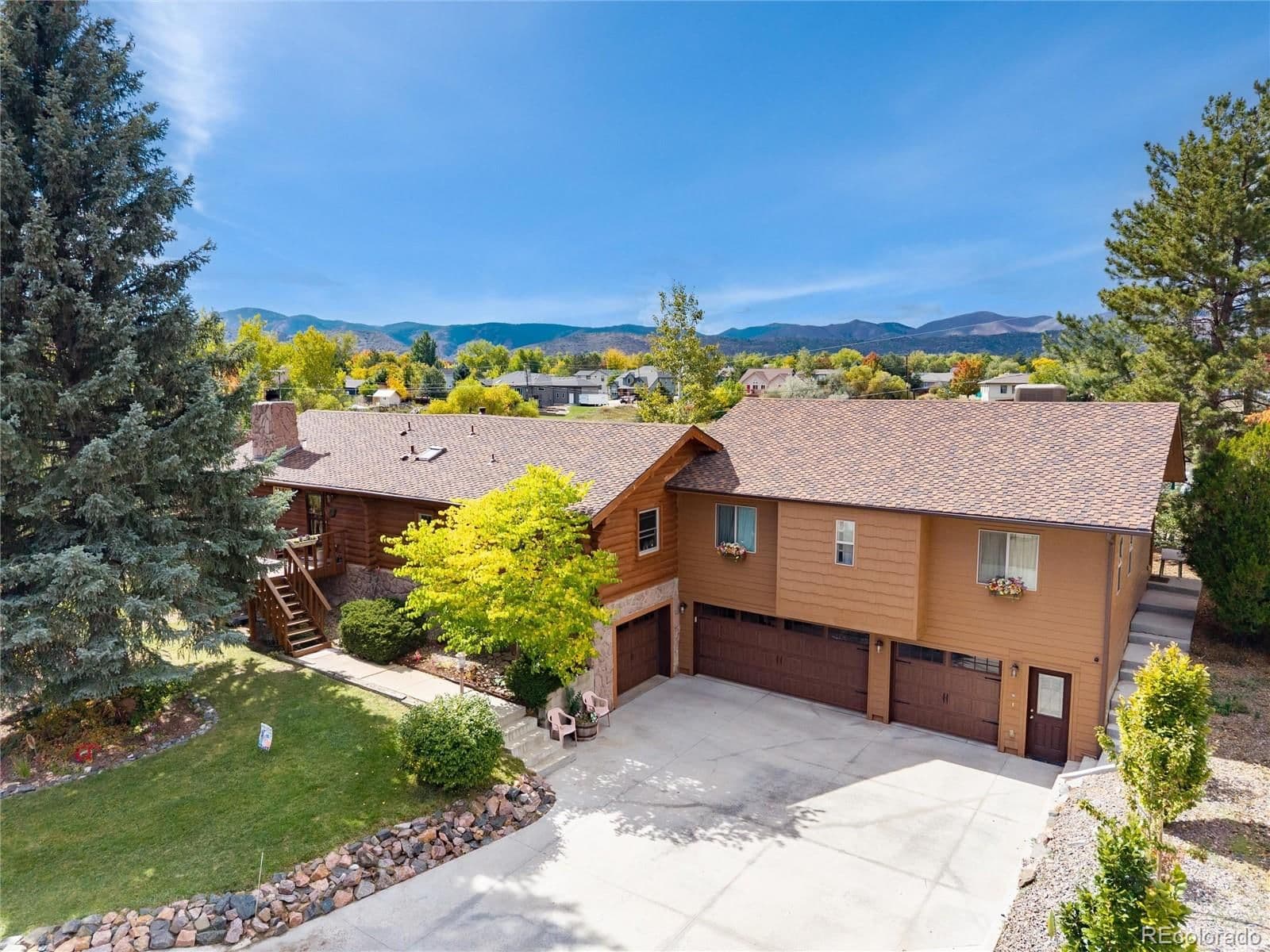 7801 Estes Street - Photo