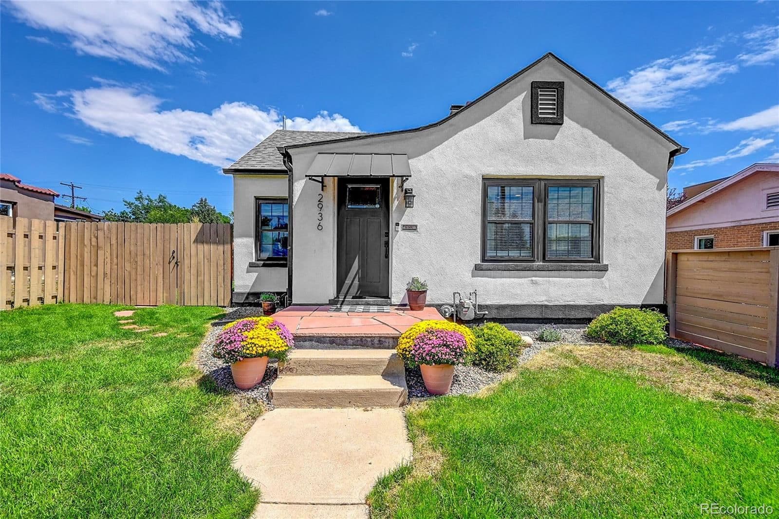 2936 Sheridan Boulevard - Photo