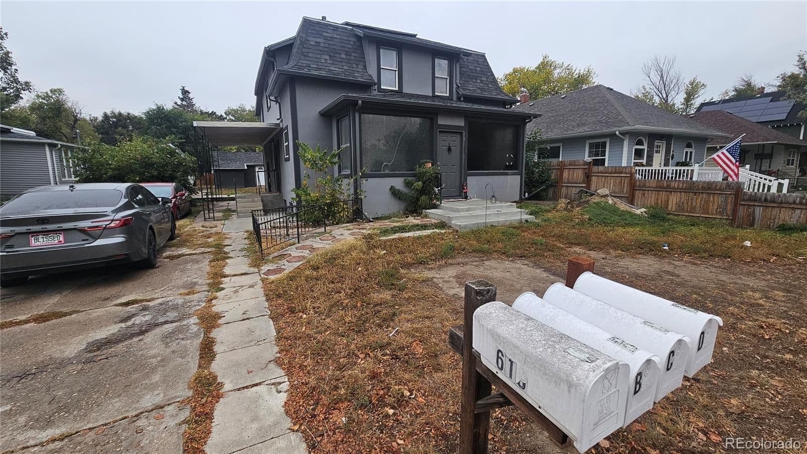 610 Custer Street - Photo