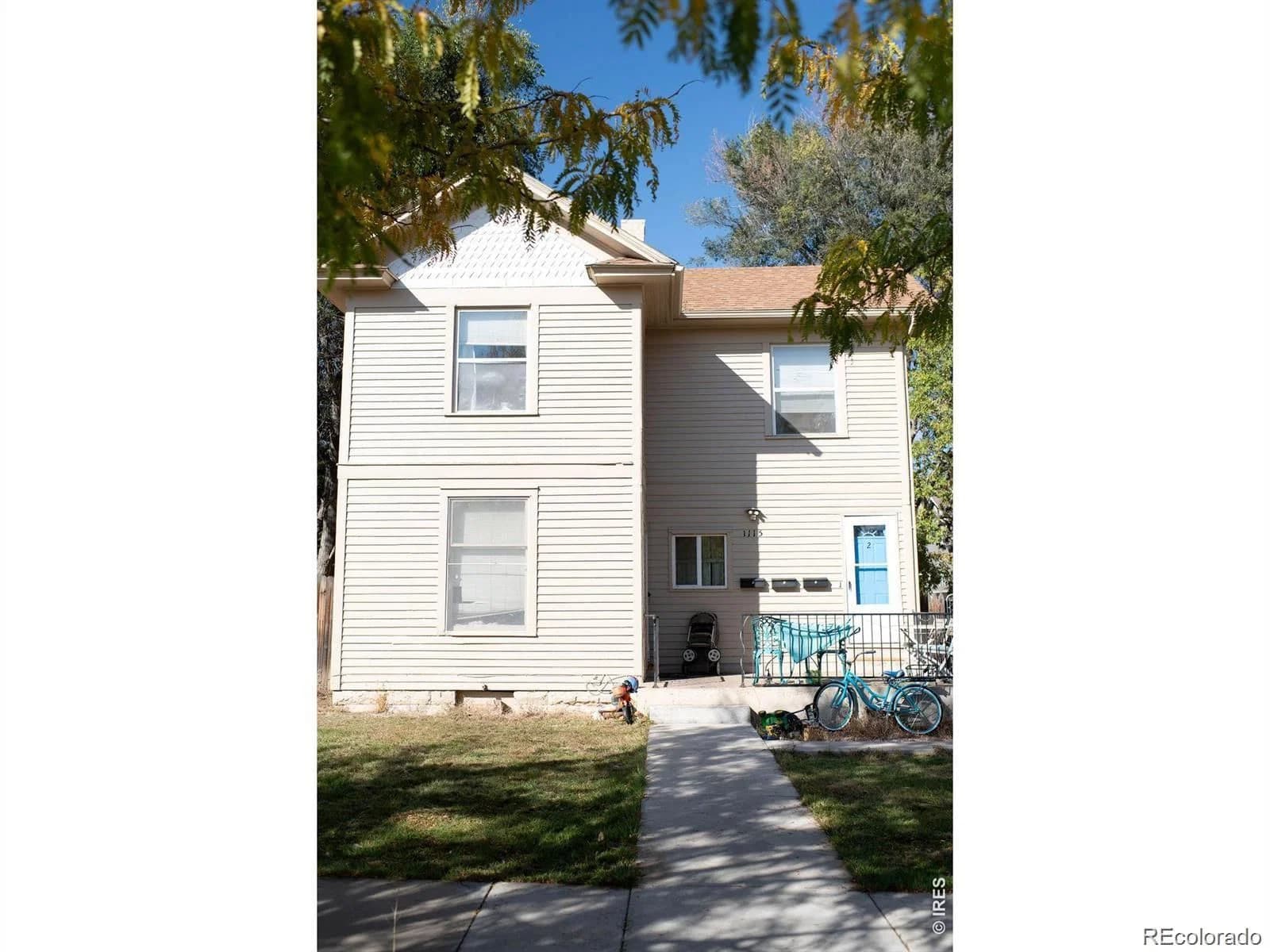 1115 12th Street - Photo