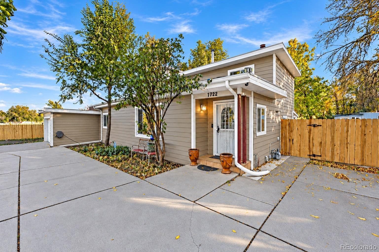 7722 8th Avenue - Photo