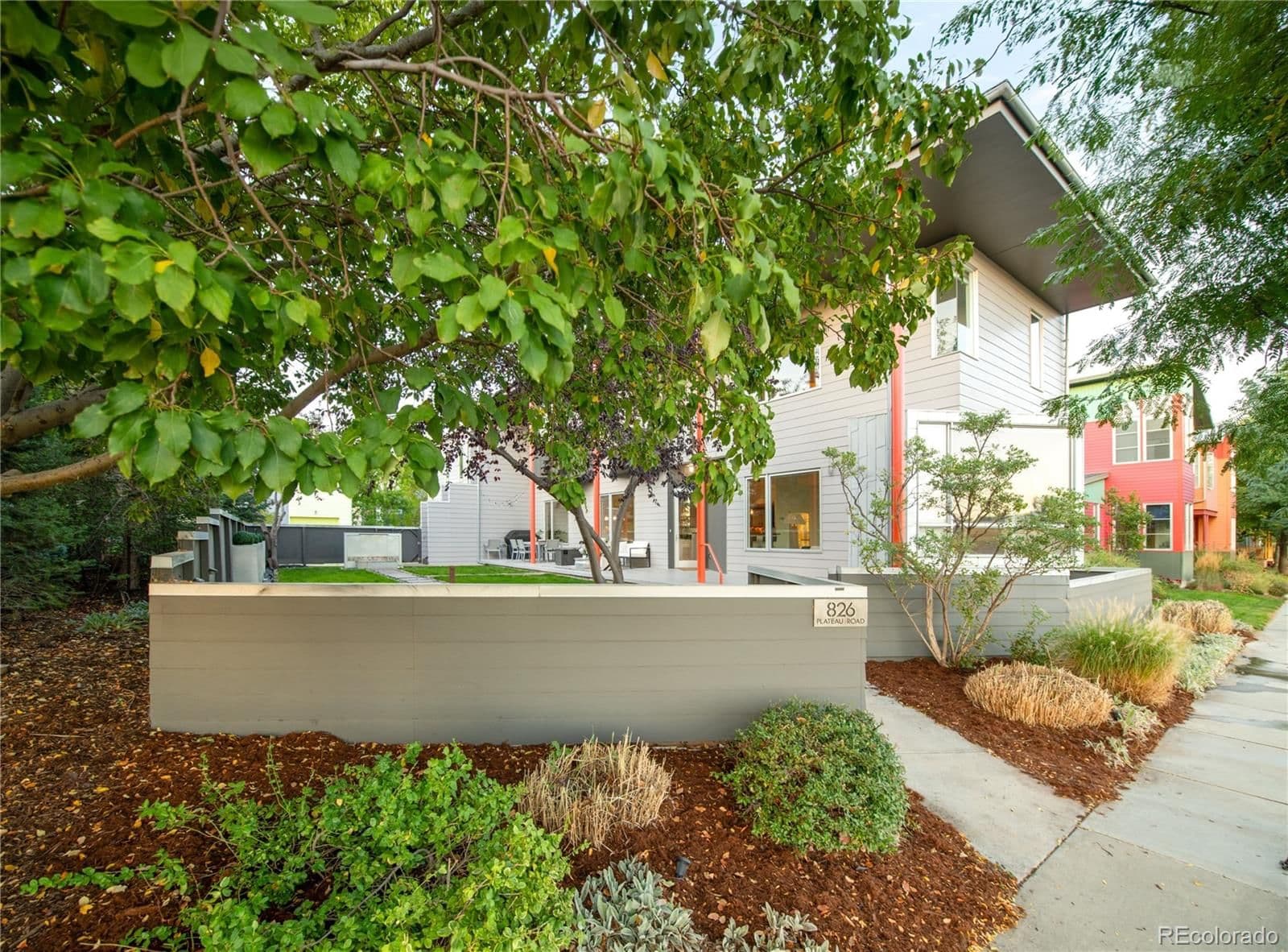 826 Plateau Road - Photo