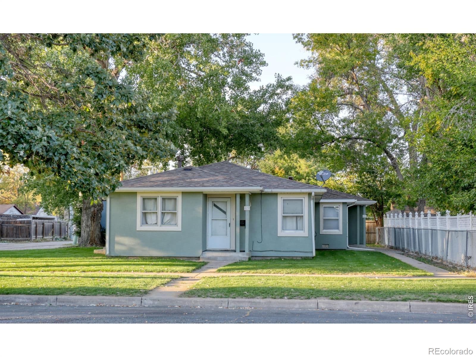 619-621 Kiowa Avenue - Photo