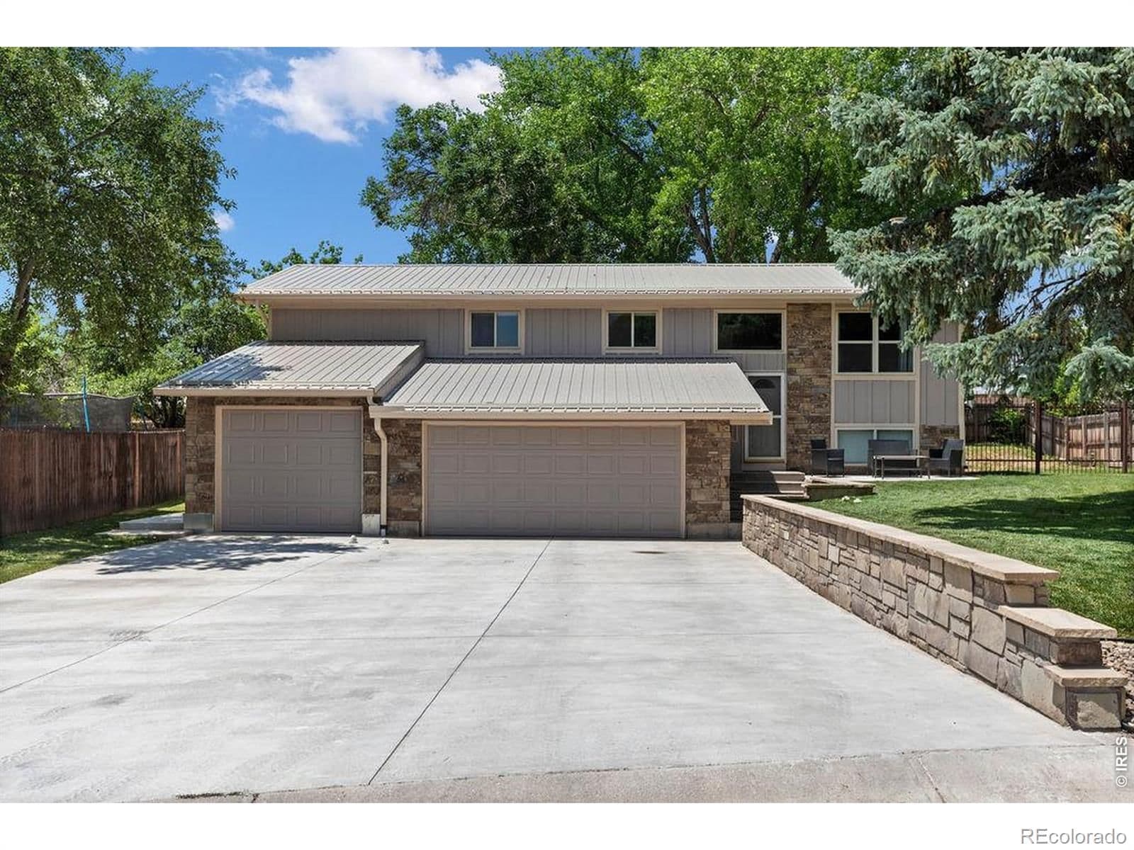 2509 Greenmont Drive - Photo