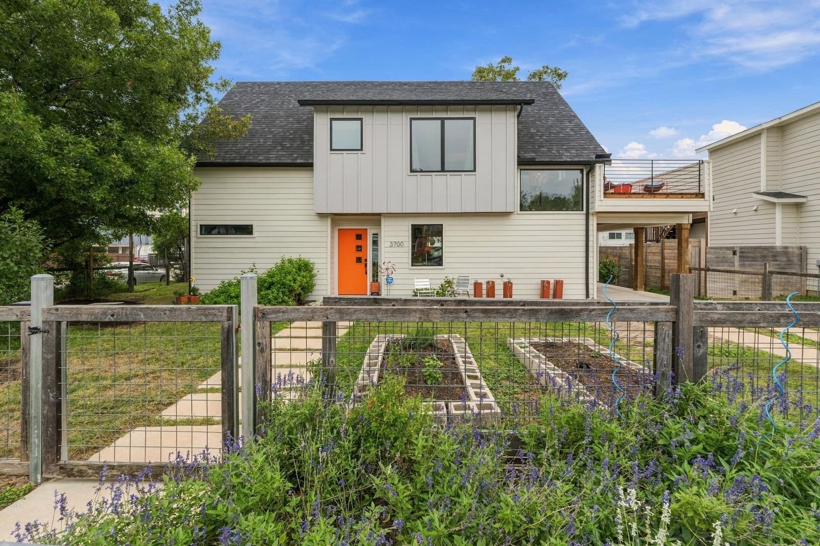 3700 Tower View Ct - Photo